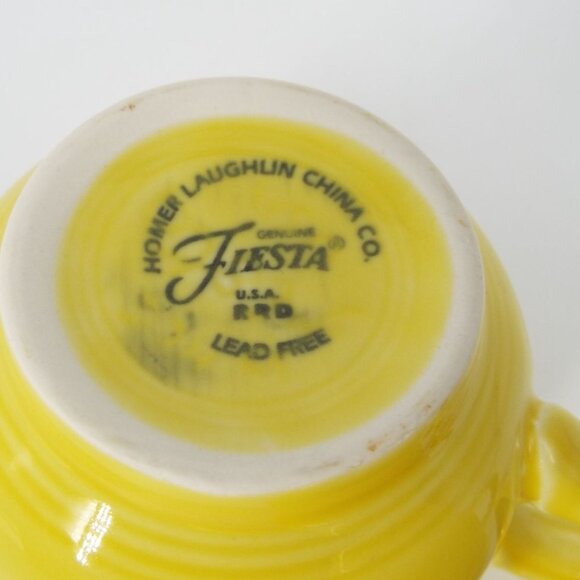 Pair of Fiesta Homer Laughlin USA Sunflower Yellow Cups and Saucers - Picture 9 of 13